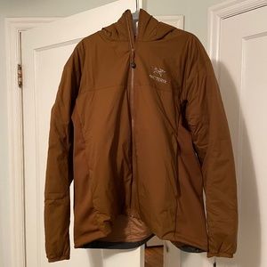 Arc'teryx Men's ATOM LT HOODY Caribou